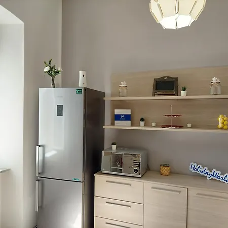 公寓 Dany House By World *